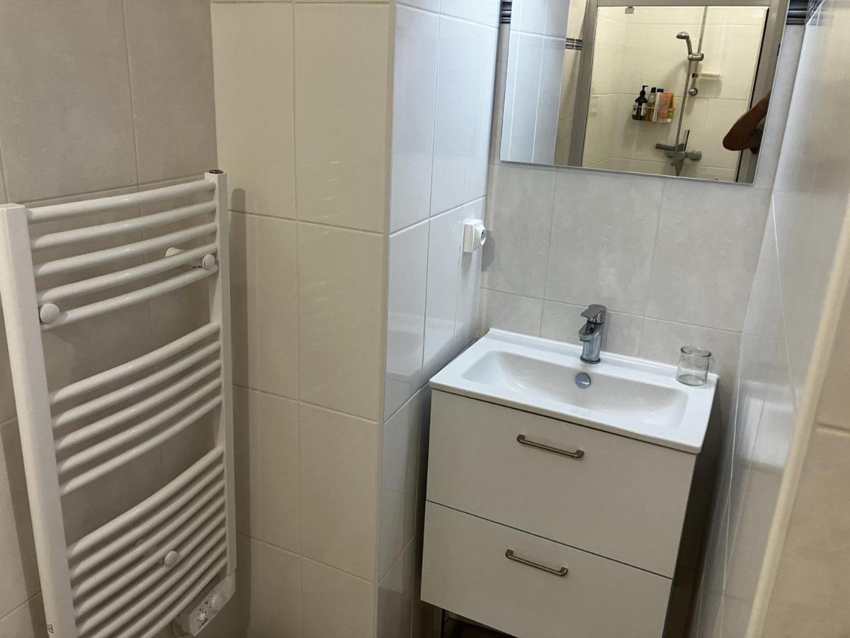 T3 En Centre D'Arcachon, 2 Min Plage, 5 Min Gare, Balcon, Parking Securise, Wifi, Menage Inclus - Fr-1-374-193 Exteriér fotografie